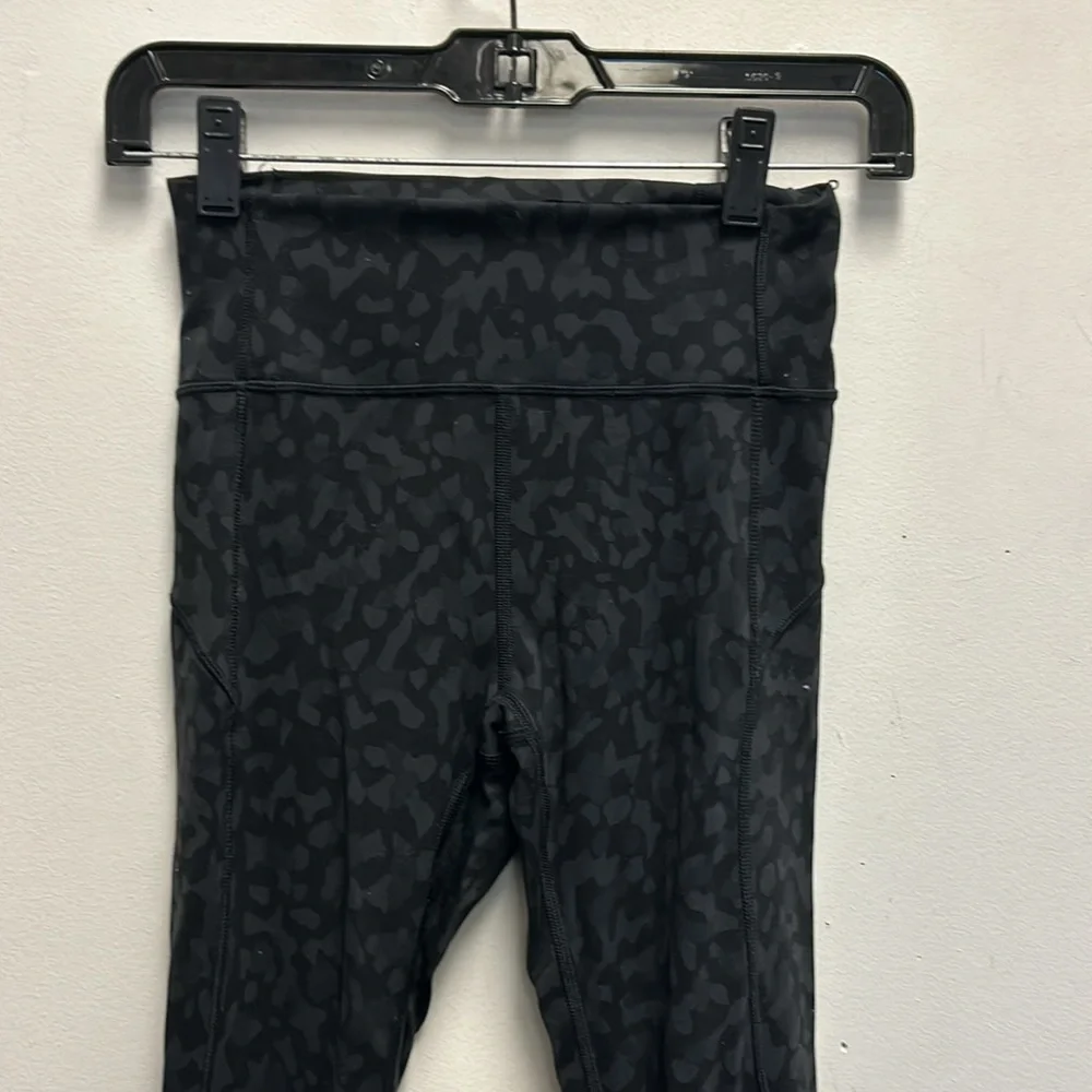 Lululemon In Movement Tight 25